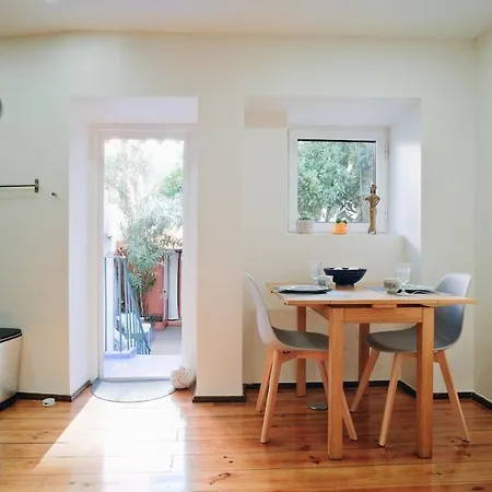 Apartmán New - Swallow's Garden