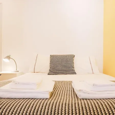 New - Swallow's Garden * Lisboa