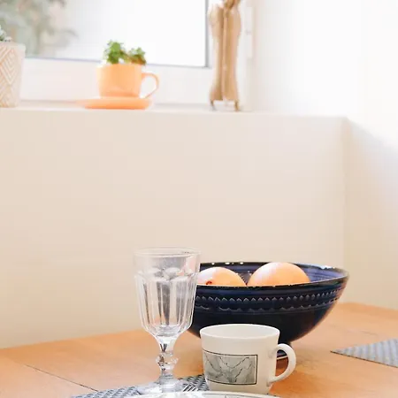 New - Swallow's Garden Lissabon